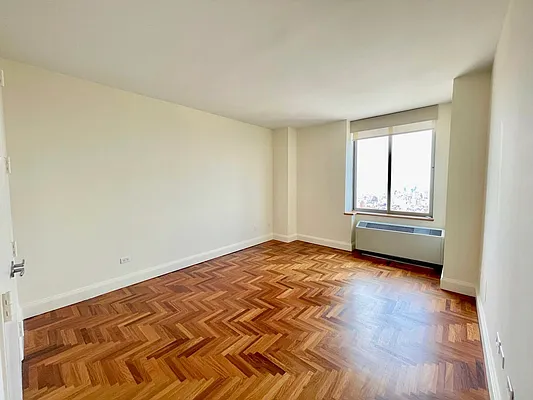 Rented by Lilocorp Inc | media 28