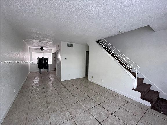 4th image of 821 NW 46th Ave