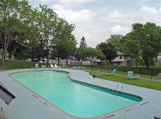 1267 Landmark Trl S, Hopkins, MN 55343