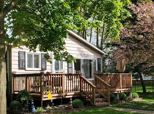 550 Fassett St, Algonac, MI