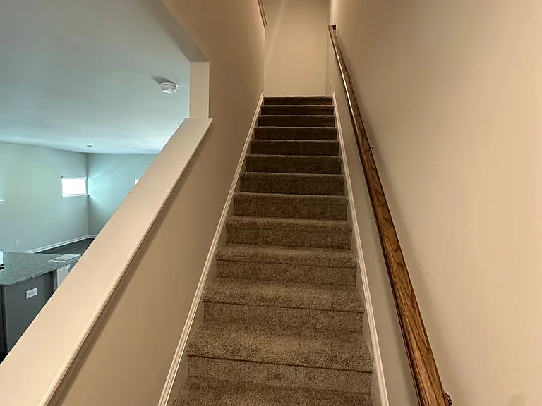 331 S Lake Ct — Photo 7