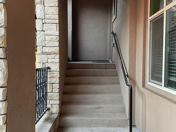 2nd image of 5570 Dublin Blvd
