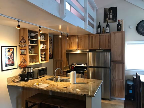 3rd image of 543 Joaquin Rd #201