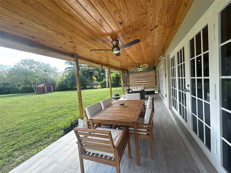 416 Bayberry Dr — Photo 22