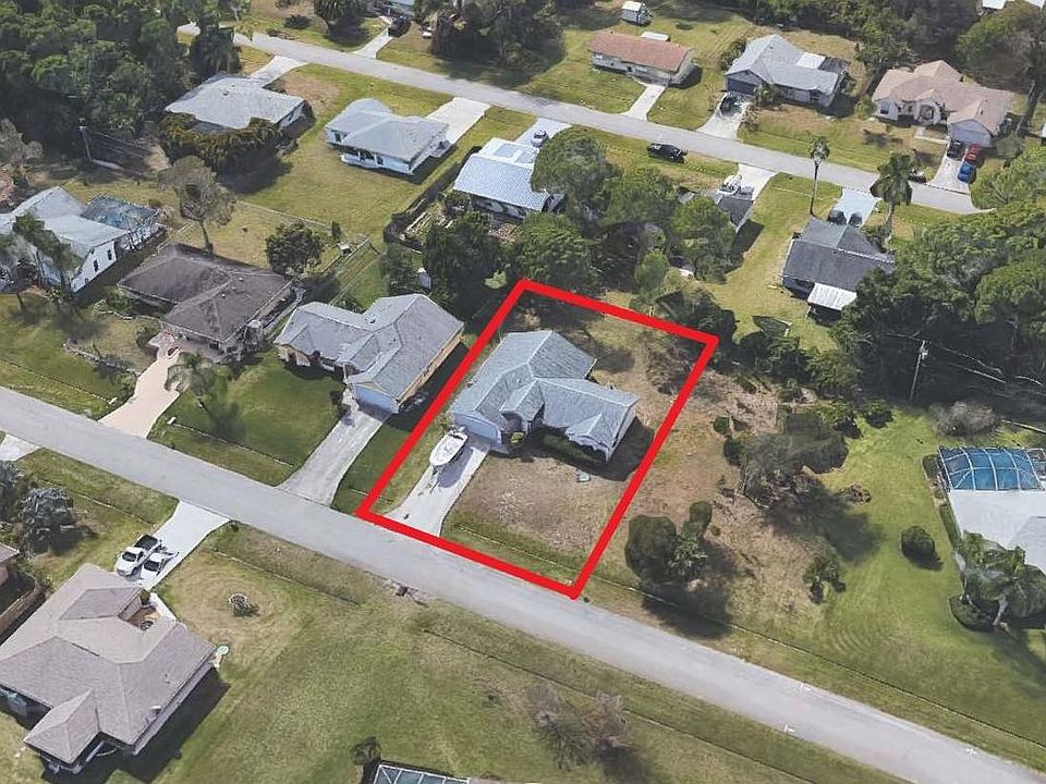 2nd image of 1618 SW Gemini Ln