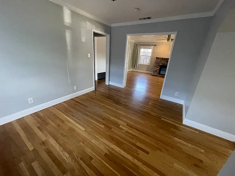 2067 Jonathan Ave — Photo 17