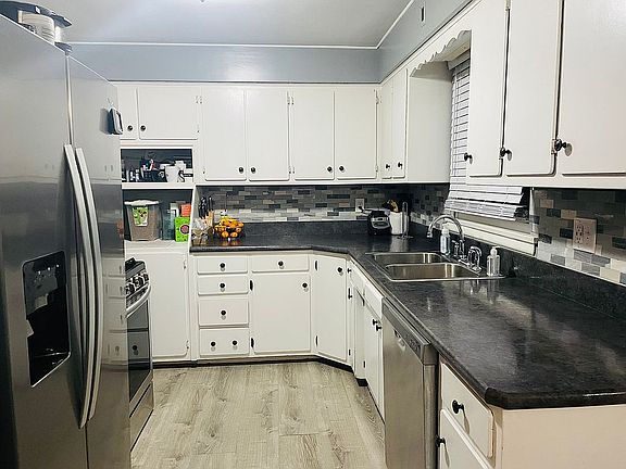 4th image of 593 Stockton Heights Dr