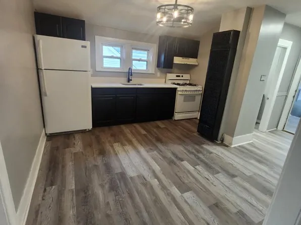 29 Princess Ave Floor 2, Cranston, RI 02920