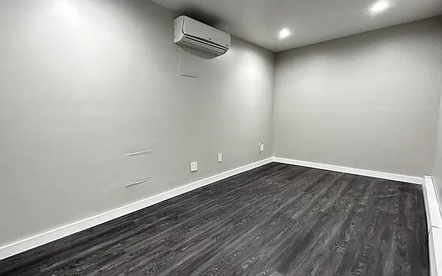 Rented by Keller Williams NYC | media 15