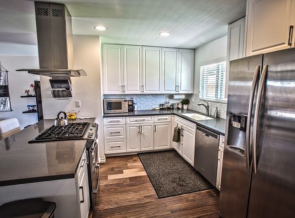 5th image of 2400 Elden Ave APT 29