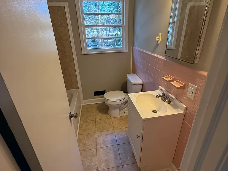 1630 Crestview Ave — Photo 11
