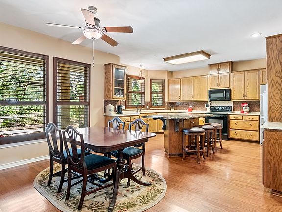5th image of 28310 Sierra Dr