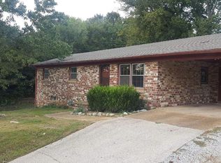 401 Weakley St, Florence, AL 35630