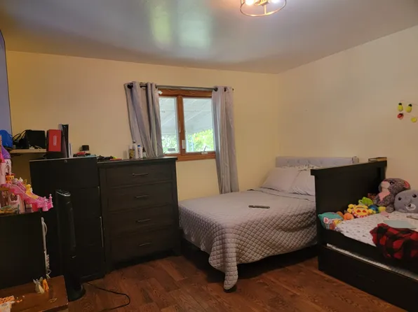 91-11 163rd Avenue image 13 of 15