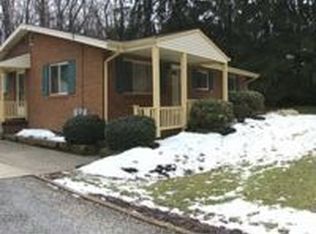 745 School St, Crescent, PA 15046
