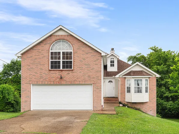 2106 Debbie Ln, La Vergne, TN 37086