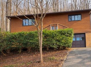 8 Shadywood Cir, Asheville, NC 28803