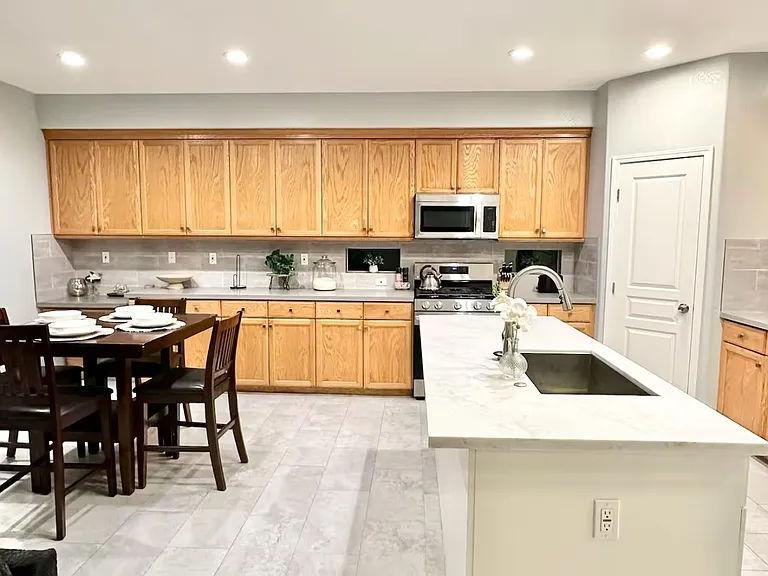 1226 Laurel Park Cir — Photo 12