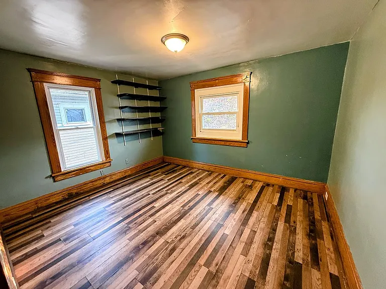 820 McGregor Ave NW — Photo 10
