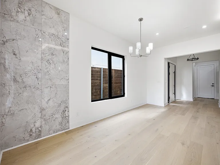 4222 Munger Ave — Photo 14
