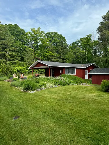 3756 Springwater Beach Rd Photo 1