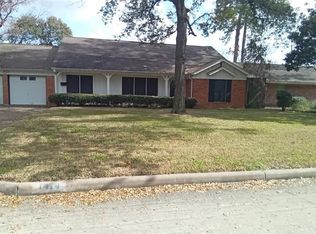 1414 Maux Dr, Houston, TX 77043