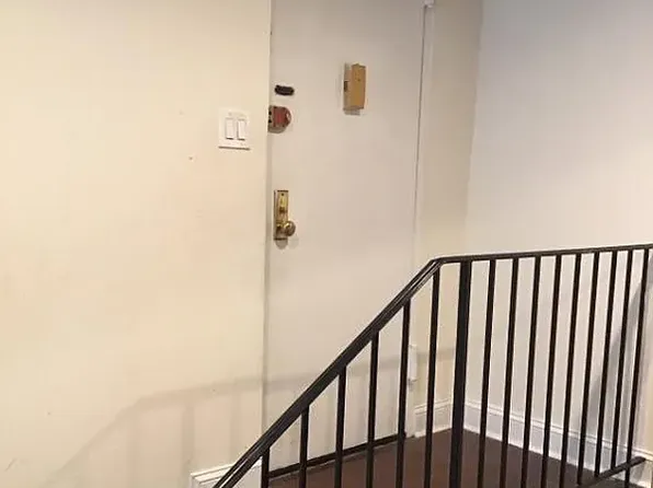 155 East 30th Street image 1 of 10