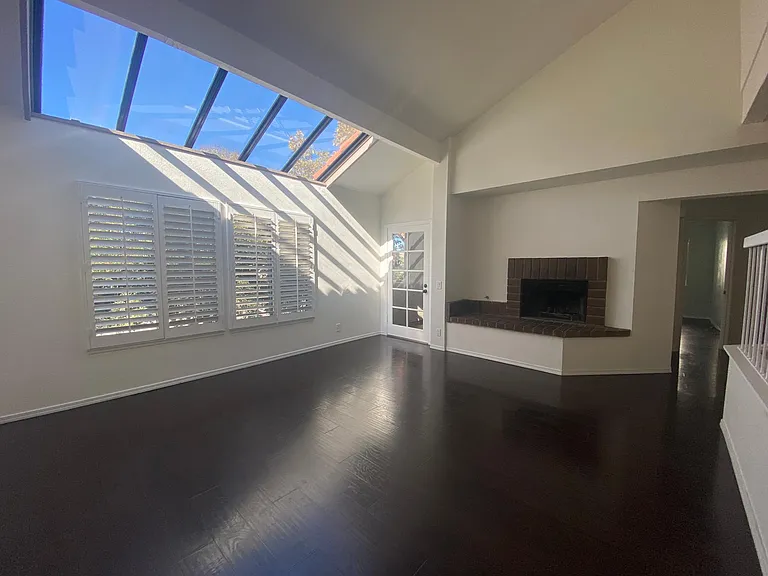 3162 Darby St #210 — Photo 7
