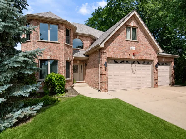 604 S Beverly Ave, Addison, IL 60101