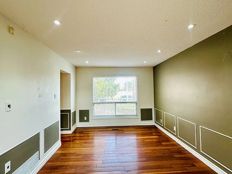 52 Moffatt Ave — Photo 27