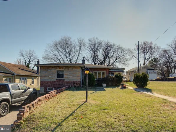 207 Cherry Ln, Glen Burnie, MD 21060