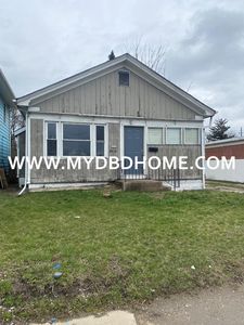 2433 Wayne Trce, Fort Wayne, IN, 46803