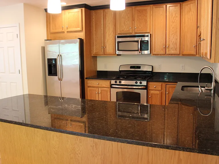 8 Grant St #18 — Photo 6