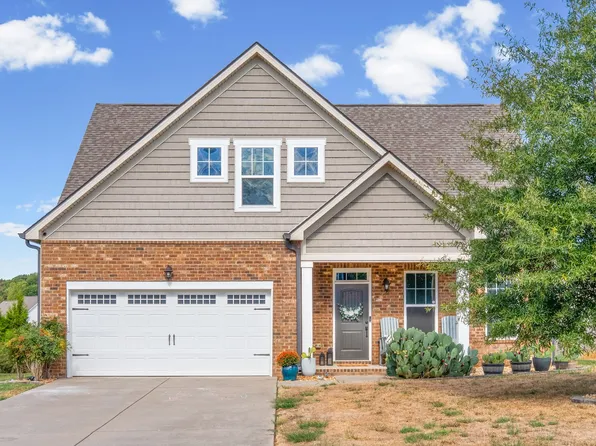 402 Barbaro Ct, Burns, TN 37029