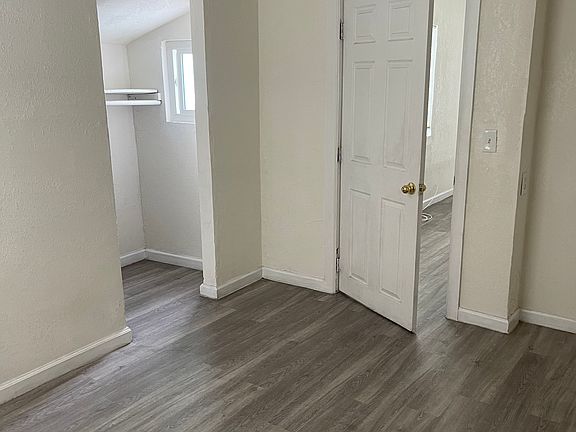 4th image of 6707 Clarkson Ave #D