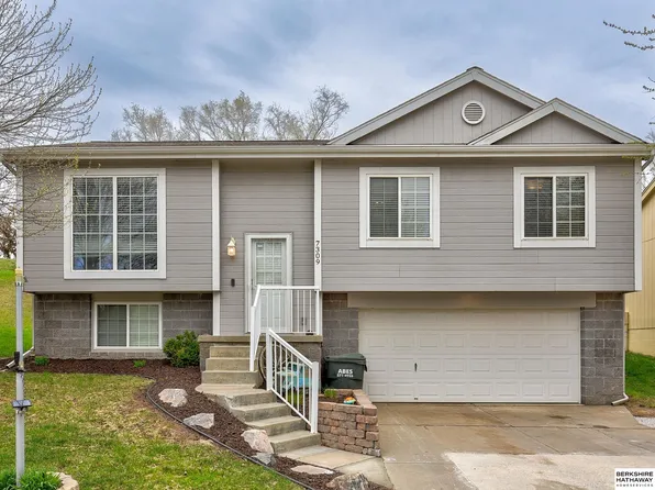 7309 Wyoming St, Omaha, NE 68122