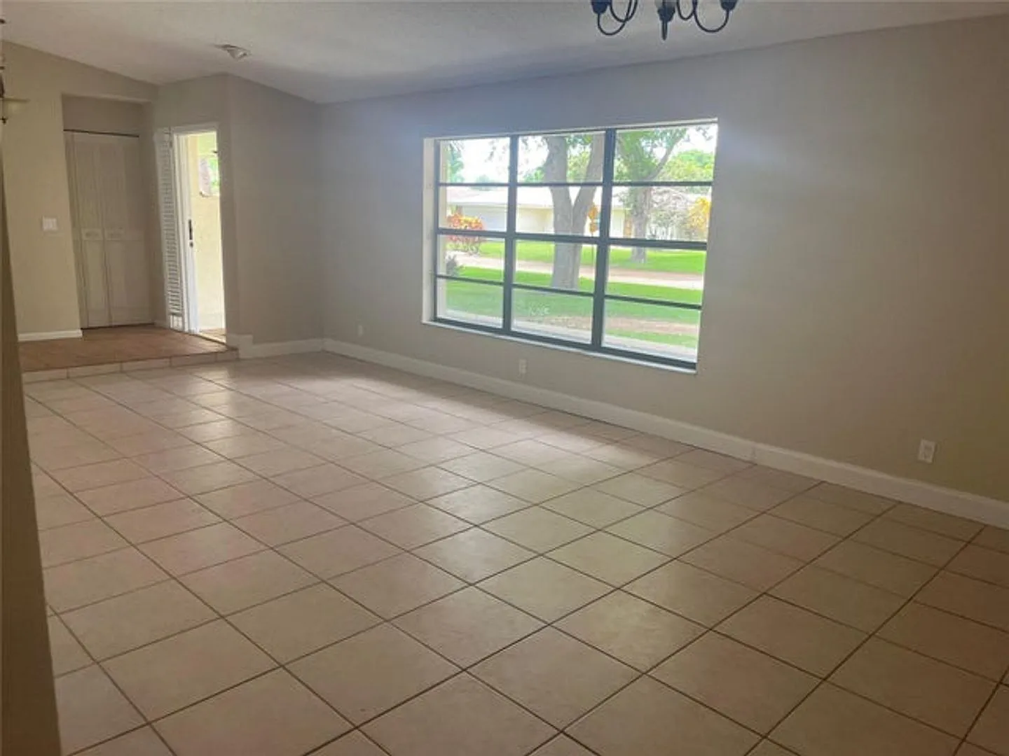 10734 NW 17TH Manor, Coral Springs, FL 33071 — Photo 3