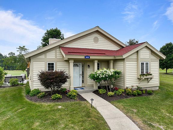 3rd image of 1630 Highland DRIVE #7-50