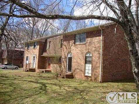 1st image of 1623 Huntington Dr