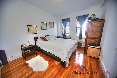 Rented by Metropolitan Realty