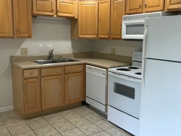 When Minutes Matter, Live Where You Work and Play, 1500 Narrow Ln #Sh13, Johnson City, TN 37604