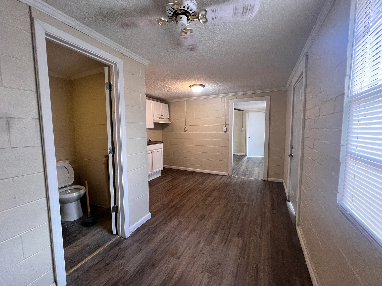 1 bed, 450 sqft, $900 — Photo 4