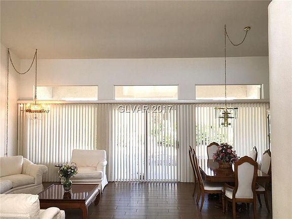 3rd image of 10208 Crescent Creek Dr