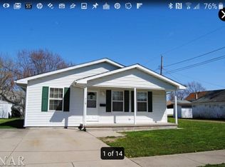 718 N George St, Clinton, IL 61727