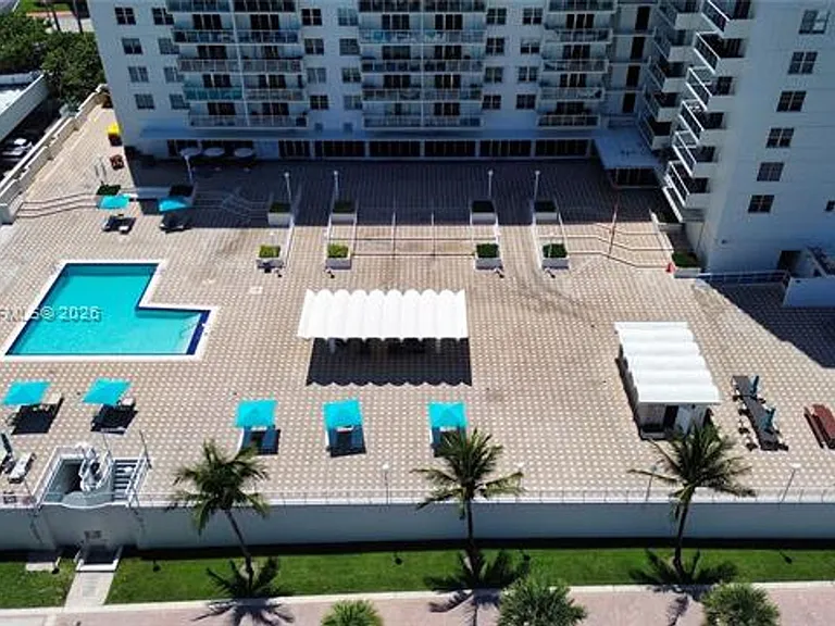 5701 Collins Ave #1714 — Photo 32