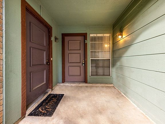 3rd image of 1815 Nicole Cir Unit B