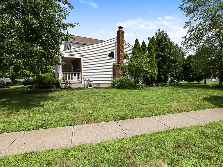 4392 Greensbury Dr — Photo 73