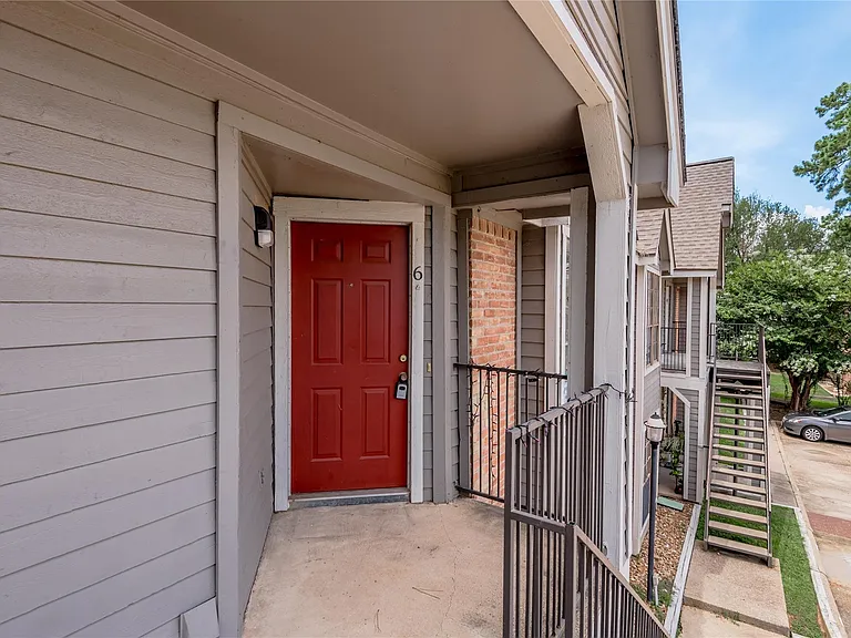 2402 Sycamore Ave #D6 — Photo 9