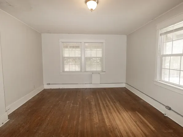 1407 E Walnut St, Columbia, MO 65201