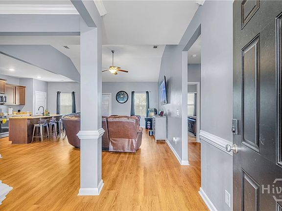 3rd image of 128 Vale Loop